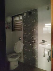 Common Bathroom Image of 566 Sq.ft 1 BHK Apartment / Flat for rent in Thakur Galaxy, Boisar Mumbai for Rs. 8500