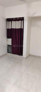 Bedroom Image of 650 Sq.ft 2 BHK Apartment / Flat for rent in Crown Lodha Quality Home Tower 2, Thane West Thane for Rs. 32000