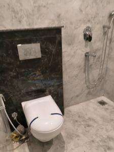Common Bathroom Image of 3600 Sq.ft 4 BHK Villa for sale in Sector 57 Gurgaon for Rs. 85000000