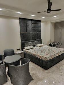 Bedroom Image of 1800 Sq.ft 3 BHK Builder Floor for rent in Rajouri Garden New Delhi for Rs. 80000