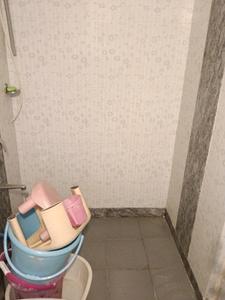 Common Bathroom Image of 800 Sq.ft 2 BHK Apartment / Flat for rent in Kalpataru Hills, Thane West Thane for Rs. 54000