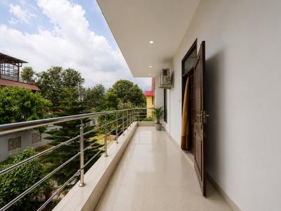 Balcony Image of 6500 Sq.ft 3.5 BHK Independent House for sale in Mussoorie Road Dehradun for Rs. 35000000