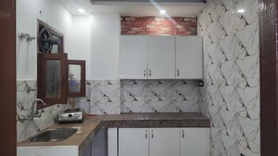 Kitchen Image of 900 Sq.ft 2.5 BHK Builder Floor for rent in Khirki Extension New Delhi for Rs. 30000