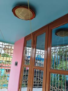 Balcony Image of 850 Sq.ft 2 BHK Independent House for rent in Dum Dum Kolkata for Rs. 9500