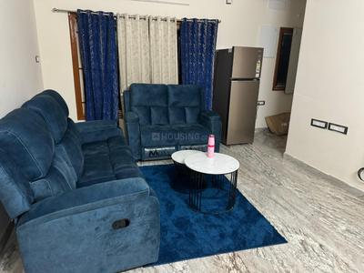Bedroom Image of 900 Sq.ft 2 BHK Builder Floor for rent in Velachery Chennai for Rs. 40000