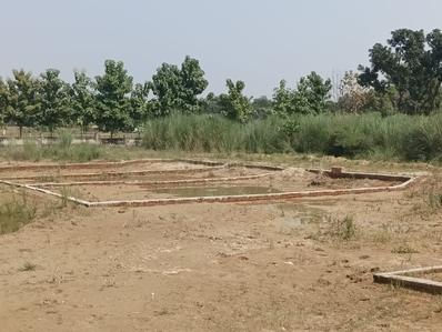 Image of 2000 Sq.ft Residential Plot / Land for sale in Jhalwa, Allahabad for Rs. 500000