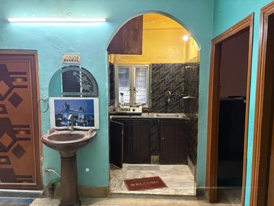 Kitchen Image of 700 Sq.ft 2 BHK Apartment / Flat for sale in Picnic Garden Kolkata for Rs. 2500000