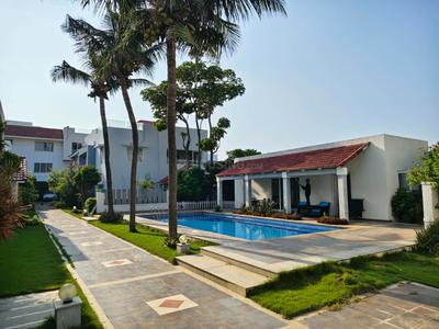 Image of 3322 Sq.ft 3 BHK Apartment / Flat for sale in Neelankarai, Chennai for Rs. 40000000