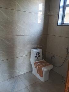 Bathroom Image of 3229 Sq.ft 6 BHK Independent House for sale in Sector 48 Noida for Rs. 111000000