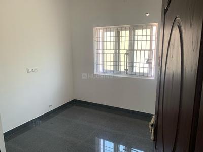 Bedroom Image of 700 Sq.ft 2 BHK Duplex for rent in Selaiyur Chennai for Rs. 20000