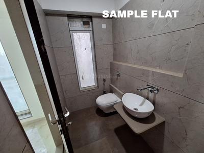 Bathroom Image of 1018 Sq.ft 3 BHK Apartment / Flat for sale in Mulund West Mumbai for Rs. 26800000