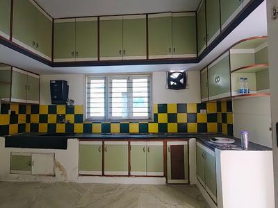 Kitchen Image of 1600 Sq.ft 3 BHK Independent House for rent in HSR Layout Bengaluru for Rs. 75000