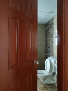 Common Bathroom Image of 1824 Sq.ft 3 BHK Apartment / Flat for sale in Purvanchal Royal City, Chi V Greater Noida for Rs. 19700000