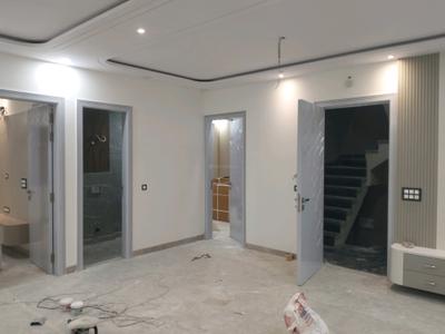Living Room Image of 1400 Sq.ft 4 BHK Builder Floor for sale in Sector 17 Rohini New Delhi for Rs. 26000000