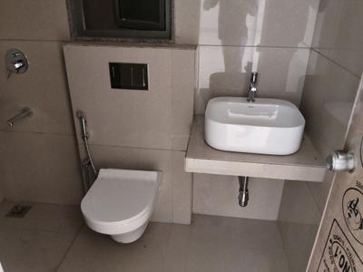 Common Bathroom Image of 1980 Sq.ft 3 BHK Apartment / Flat for sale in Bodakdev Ahmedabad for Rs. 14000000