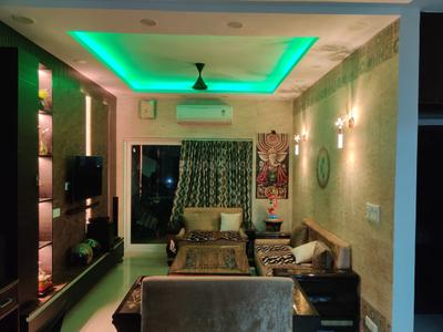 Hall Image of 1150 Sq.ft 2 BHK Apartment / Flat for sale in Shipra Krishna Vista, Indirapuram Ghaziabad for Rs. 12800000