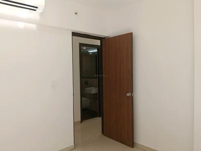 Bedroom Image of 900 Sq.ft 2 BHK Apartment / Flat for rent in Lodha Splendora Riverview by Lodha Group, Kasarvadavali Thane for Rs. 30000