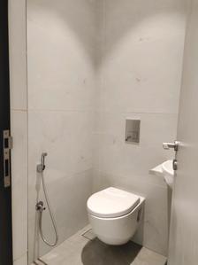 Common Bathroom Image of 1000 Sq.ft 2 BHK Apartment / Flat for sale in Lashkaria Indrasukh, Andheri West Mumbai for Rs. 43000000
