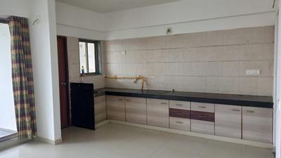 Kitchen Image of 2430 Sq.ft 4 BHK Apartment / Flat for rent in Sheetal Vedika E Series, PDPU Road Gandhinagar for Rs. 25000