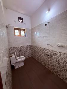 Bathroom Image of 2400 Sq.ft 3 BHK Villa for sale in Aymanam Kottayam for Rs. 9800000