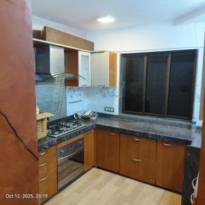 Kitchen Image of 900 Sq.ft 2 BHK Apartment / Flat for rent in Solomon Apartments, Pali Hill Mumbai for Rs. 135000