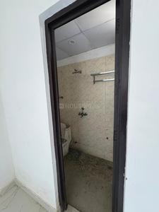 Bathroom Image of 900 Sq.ft 2 BHK Apartment / Flat for sale in Sector 73 Noida for Rs. 3500000