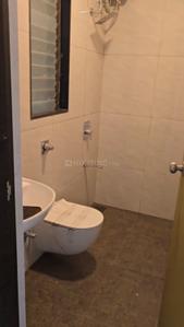 Bathroom Image of 615 Sq.ft 2 BHK Apartment / Flat for sale in Goregaon West Mumbai for Rs. 21000000