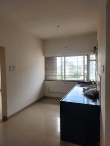 Kitchen Image of 850 Sq.ft 2 BHK Apartment / Flat for rent in Kumar Park Infinia B1 And B2, Fursungi Pune for Rs. 25000