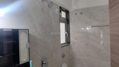Bathroom Image of 450 Sq.ft 1 BHK Apartment / Flat for rent in Borivali West Mumbai for Rs. 36000