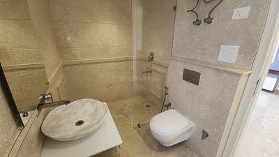 Image of 1620 Sq.ft 3 BHK Builder Floor for sale in Surajmal Vihar, New Delhi for Rs. 35000000
