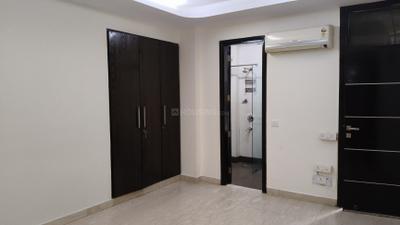 Bedroom Image of 3600 Sq.ft 4 BHK Builder Floor for rent in Sukhdev Vihar New Delhi for Rs. 130000