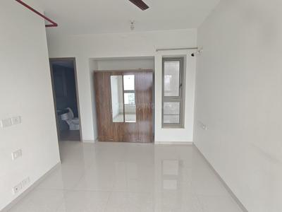 Hall Image of 925 Sq.ft 2 BHK Apartment / Flat for sale in Kalpataru Paramount, Thane West Thane for Rs. 16400000