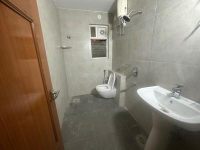 Image of 1600 Sq.ft 3 BHK Apartment / Flat for rent in Aditya Empress Towers, Shaikpet, Hyderabad for Rs. 60000