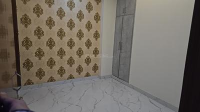 Bedroom Image of 1100 Sq.ft 3 BHK Builder Floor for sale in Shalimar Garden Ghaziabad for Rs. 8500000