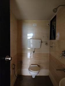 Common Bathroom Image of 1500 Sq.ft 3 BHK Apartment / Flat for sale in Runwal Eirene, Thane West Thane for Rs. 20000000