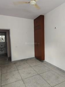 Bedroom Image of 1200 Sq.ft 3 BHK Apartment / Flat for rent in Sahyog Apartment, Mayur Vihar Phase 1 New Delhi for Rs. 45000