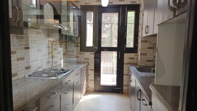 Kitchen Image of 2000 Sq.ft 3 BHK Builder Floor for rent in Kalkaji New Delhi for Rs. 100000