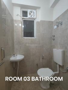 Bathroom Image of 840 Sq.ft 3 BHK Apartment / Flat for rent in Aayam, Sukhdeopura Nohara Jaipur for Rs. 18000