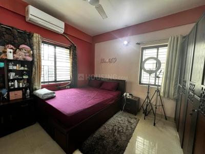Bedroom Image of 1025 Sq.ft 2 BHK Apartment / Flat for rent in Unimark Srijan Heritage Enclave, Kaikhali Kolkata for Rs. 34000