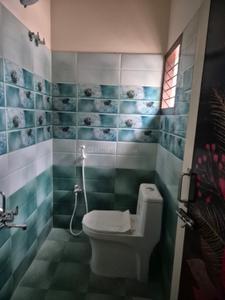 Bathroom Image of 1000 Sq.ft 3 BHK Apartment / Flat for rent in Srirangam Tiruchirappalli for Rs. 17000