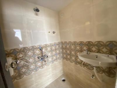 Bathroom Image of 585 Sq.ft 1 BHK Apartment / Flat for sale in Nine Krisha Arcade, Boisar Mumbai for Rs. 2550000
