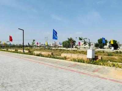 Mahlan Plot View 1