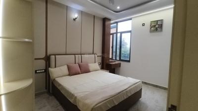 Bedroom Image of 1650 Sq.ft 3 BHK Builder Floor for sale in Kaushambi Ghaziabad for Rs. 16000000