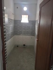 Bathroom Image of 1016 Sq.ft 2 BHK Apartment / Flat for sale in Aloka Apartment, Madhyamgram Kolkata for Rs. 4064000