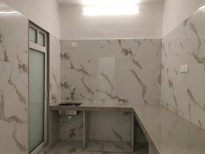Kitchen Image of 670 Sq.ft 2 BHK Apartment / Flat for sale in Emerald Dotom Isle, Kandivali West Mumbai for Rs. 13600000