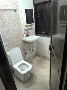 Image of 810 Sq.ft 3 BHK Builder Floor for rent in Dwarka Mor, New Delhi for Rs. 18000