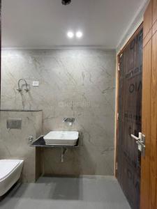 Bathroom Image of 900 Sq.ft 3 BHK Builder Floor for rent in Chhattarpur New Delhi for Rs. 32000