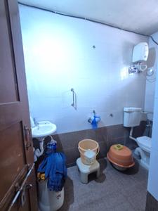 Bathroom Image of 4500 Sq.ft 7 BHK Apartment / Flat for sale in Dhantoli Nagpur for Rs. 32500000