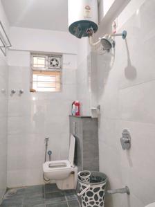 Common Bathroom Image of 1180 Sq.ft 2 BHK Apartment / Flat for sale in SLV Magnum, Bommanahalli Bengaluru for Rs. 12500000