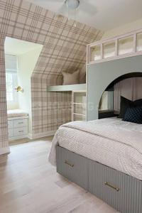 Bedroom Image of 2145 Sq.ft 4 BHK Apartment / Flat for sale in Vile Parle West Mumbai for Rs. 117000000
